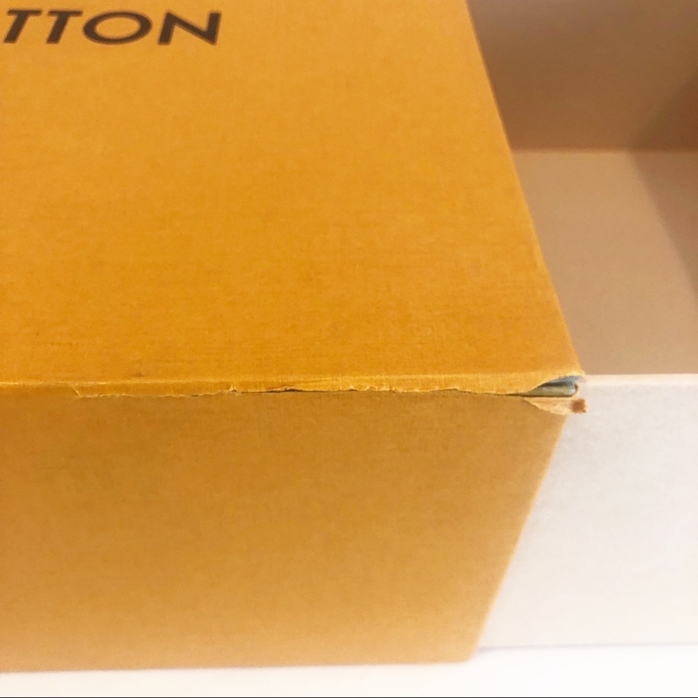 Louis Vuitton Slide Out Box - Picture 3 of 5